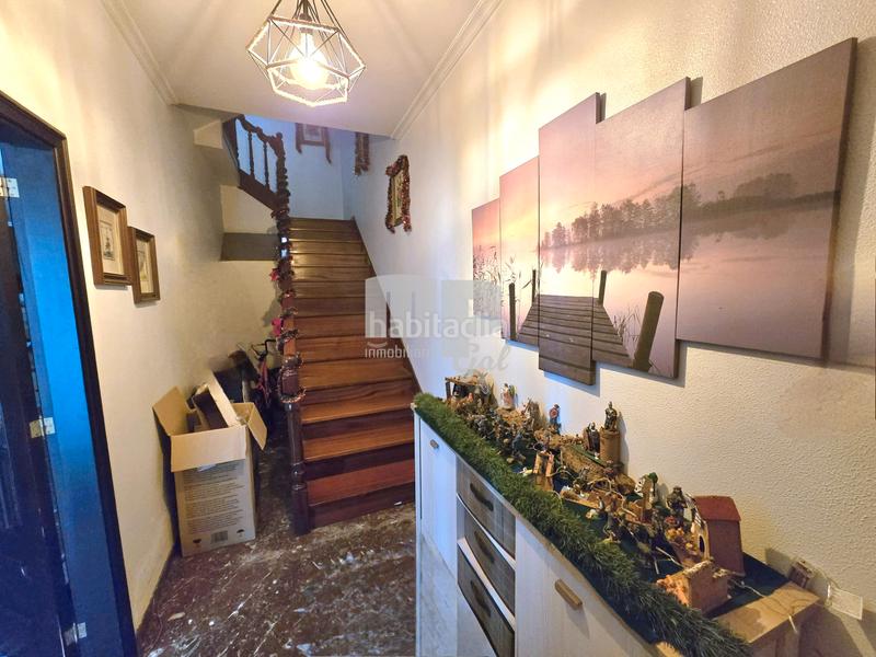 Foto 8c74aa97-26bc-4eaa-b594-1e36142bc3bd. Semi detached house with fireplace heating parking in Vigo