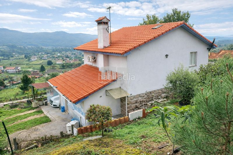 Foto 05d62083-2dfb-45ee-b9d8-82f378aa4b37. Chalet en lugar entreeidos 3 en Ponteareas