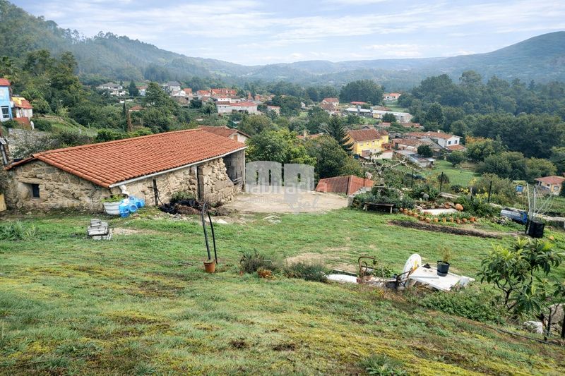Foto 4c562892-5f78-4fdb-8cd4-33cbcef465b9. Chalet en lugar entreeidos 3 en Ponteareas