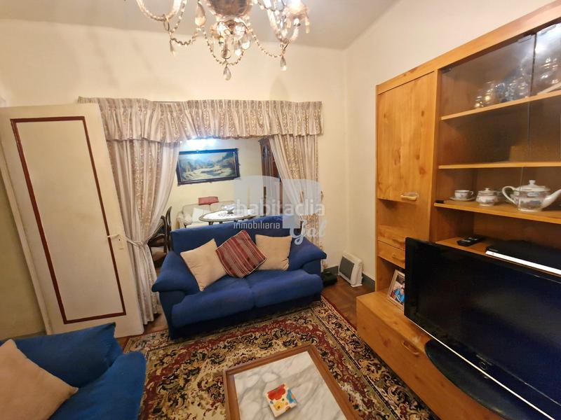 Foto 0358b780-8187-47b2-b43d-078a0ec48a9a. Edificio en Teis Vigo