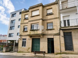 Edificio en Rúa Coutadas