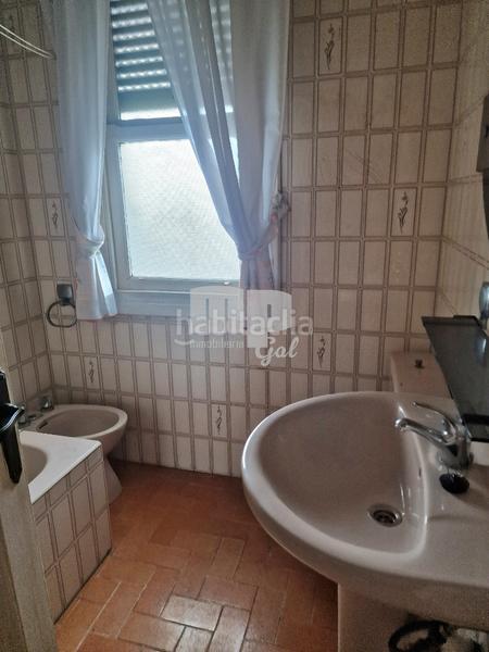 Foto 2cfeb6d4-d8b8-4837-9c7d-595028e9e654. Edificio en Teis Vigo