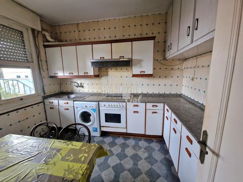 Foto 496cbc6f-549b-4b24-84f9-c84316bb0245. Edificio en Teis Vigo