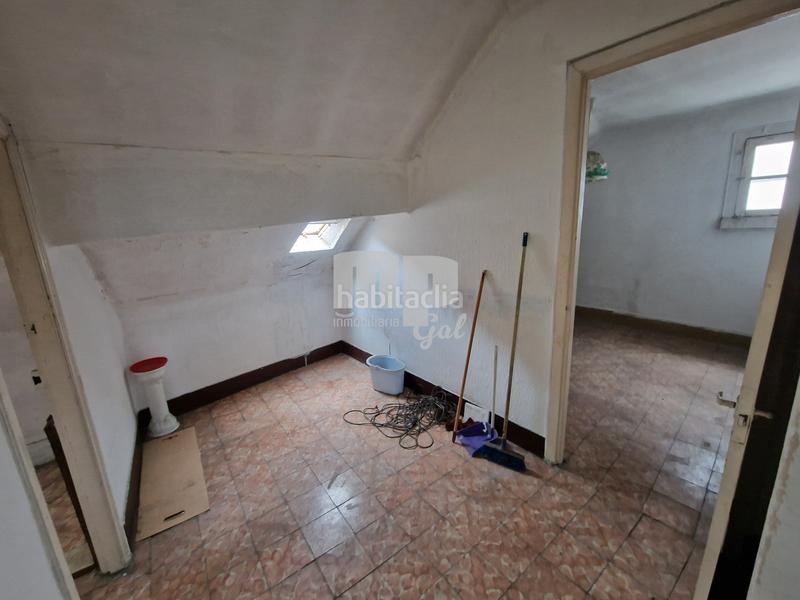 Foto c853341e-ac8f-4f27-9913-6a2d4c804788. Edificio en Teis Vigo