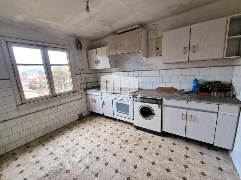 Foto fcc65449-2ffe-44da-b4dd-3283f4374b11. Edificio en Teis Vigo