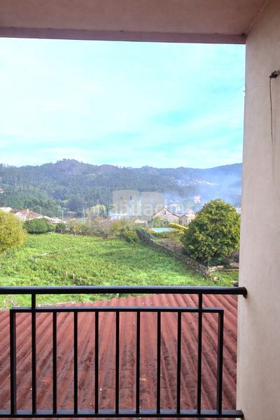 Foto 08bcc90a-2555-4668-9686-055449f55405. Pis amb calefacció aparcament a Soutomaior