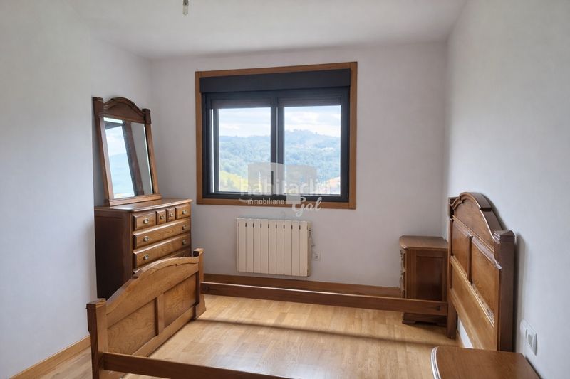 Foto 5b7513cd-81a2-4f4a-8553-44da5a8f3e5a. Pis amb calefacció aparcament a Soutomaior