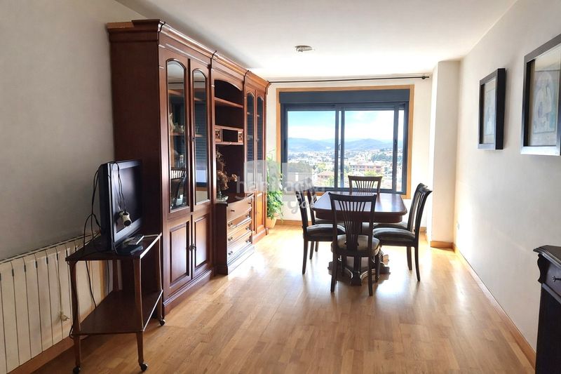 Foto 5beb2be8-c964-4996-a0ca-4067d9edc443. Pis amb calefacció aparcament a Soutomaior