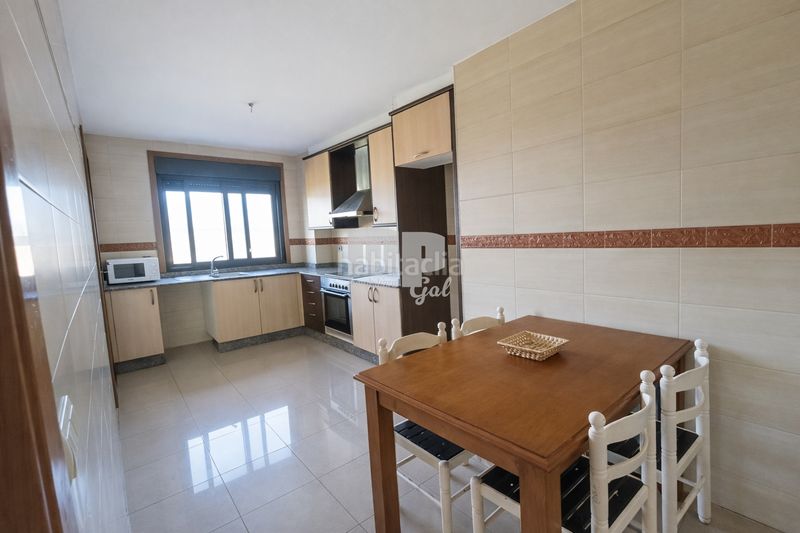 Foto 6b064d0f-3798-4018-b100-10c599267c88. Pis amb calefacció aparcament a Soutomaior