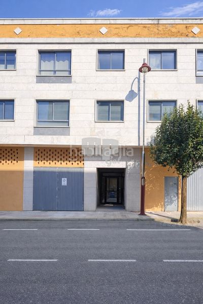 Foto a6b2b788-8ae8-43a4-96dd-98bfb3d27407. Pis amb calefacció aparcament a Soutomaior