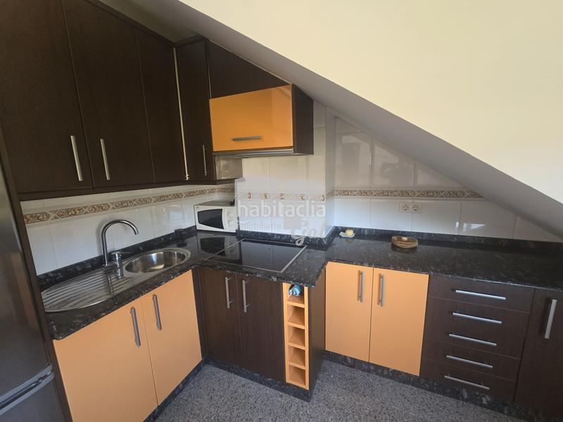 Foto 593a6ab0-2244-4269-afb7-9a63baf130d8. Chalet en Lavadores Vigo