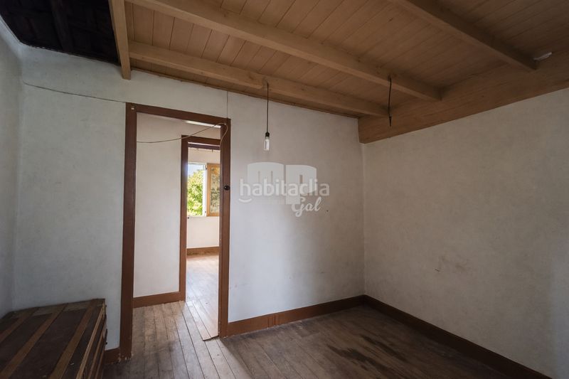 Foto f66dc487-7013-403d-96f0-49ec4753ec8a. Masia a Ponteareas