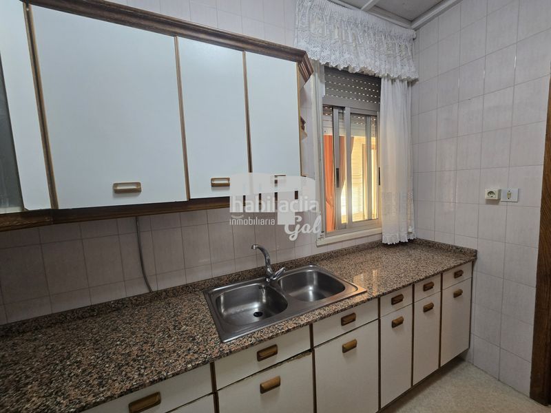 Foto 3051feff-c29d-4860-a22f-0ad267a7738a. Casa adossada amb calefacció aparcament a Redondela