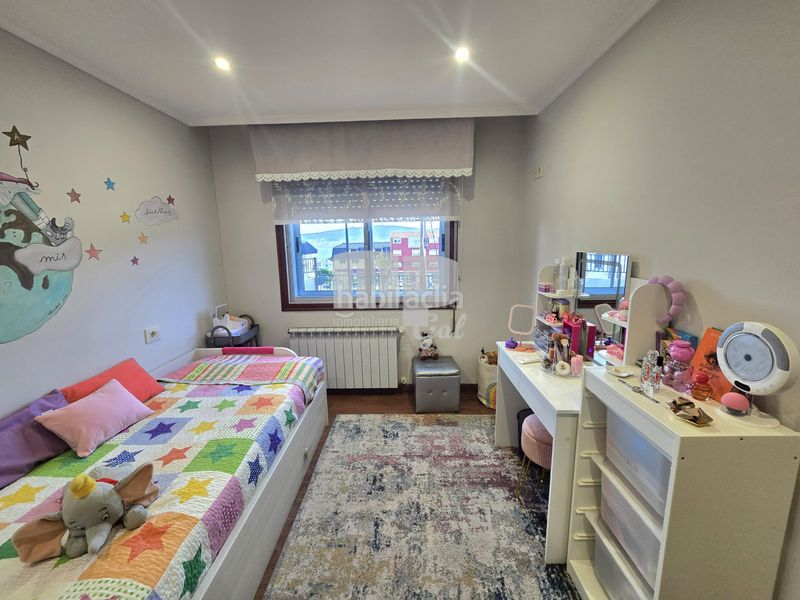 Foto e2d5708e-f85b-48bd-92c3-22ba9f35467a. Casa adossada amb calefacció aparcament a Redondela