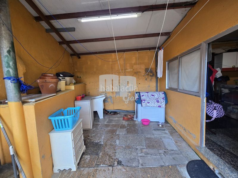 Foto f43a1ba3-8d7c-43d2-8d34-8c0c6b2a72a9. Casa adossada amb calefacció aparcament a Redondela