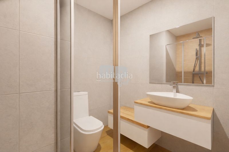 Foto 22685424-77f2-4f38-90fd-ab9c5d874111. Pis a Plaza de la industria Vigo