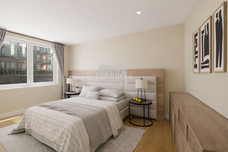 Foto 605c8aa9-0960-4a59-9060-276c00dee697. Pis a Plaza de la industria Vigo