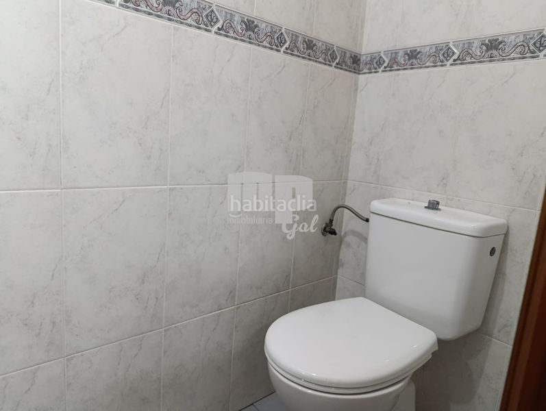 Foto 0483285a-b131-4cbf-a218-84d401721158. Planta baja en Redondela