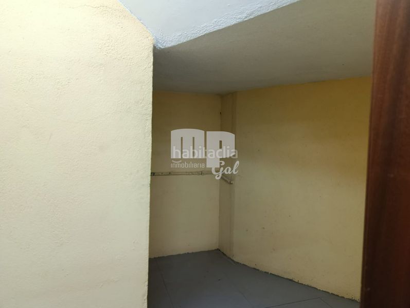 Foto bb8d77ba-7c91-42b2-bdba-81afeff6a7f5. Planta baja en Redondela