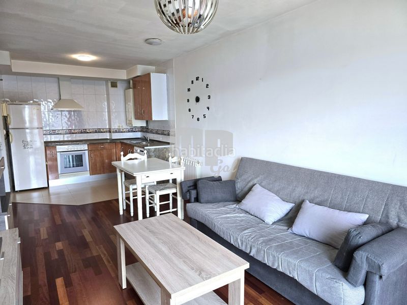 Foto 209dc59f-9496-4841-8a53-acd7ca1f3633. Apartament amb calefacció aparcament a Cabral - Candeán Vigo