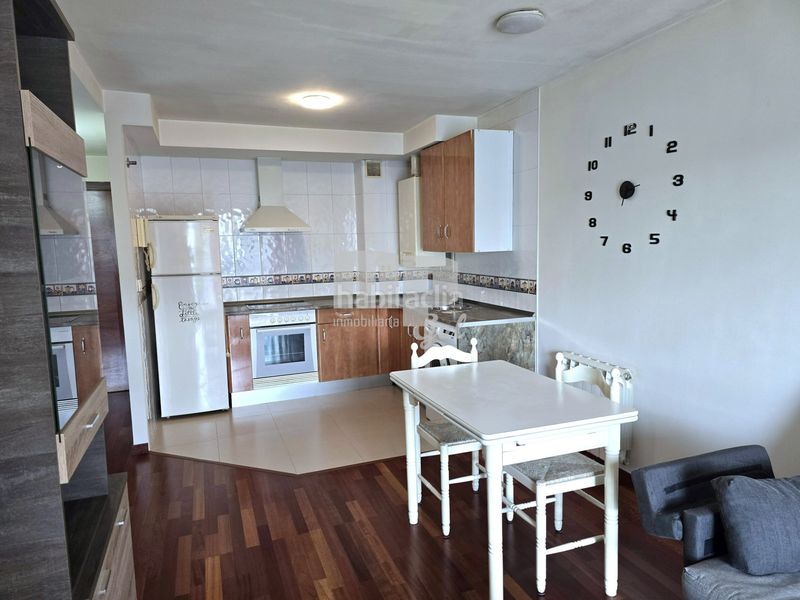 Foto afed5491-b0ab-4f8f-8306-97a746270cfc. Apartament amb calefacció aparcament a Cabral - Candeán Vigo
