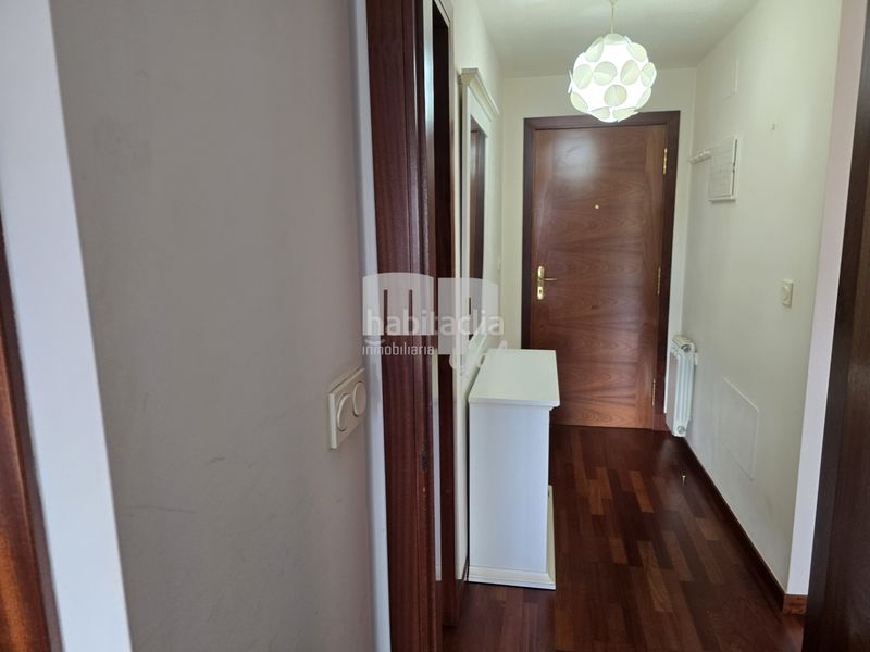 Foto db8bbf02-d8a3-4f06-8cd1-8d0cb3972b5a. Apartament amb calefacció aparcament a Cabral - Candeán Vigo