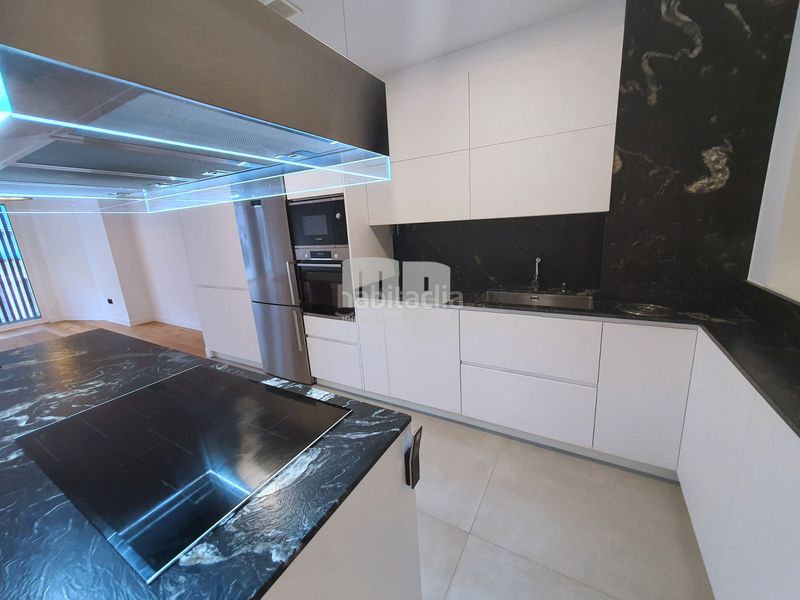 Foto e6401b3f-9b58-4533-a203-f7d5c13d2c0f. Pis amb calefacció aparcament a Centro - Areal Vigo