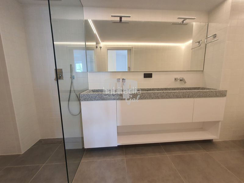 Foto 27c8f8f1-0765-4858-97db-5f1b8ef3d57d. Piso en Centro - Areal Vigo