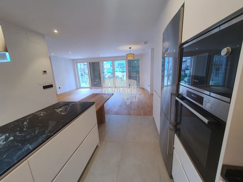 Foto c0bad550-f8d3-4555-97df-69b350428792. Piso en Centro - Areal Vigo