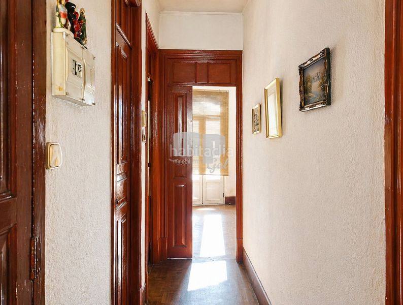 Foto 5e33730f-51fe-48f6-b4f1-87ed0853112a. Casa a As Travesas - Balaidos Vigo