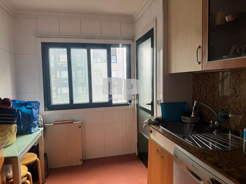 Foto 2b0ee5ca-b1c6-45a4-a483-7ff48c5aa7e3. Pis amb calefacció aparcament a Alcabre Vigo