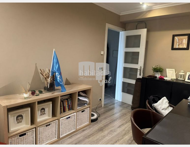 Foto 5a3b8bb0-fbb7-476f-9c98-adb4b621d063. Pis amb calefacció aparcament a Alcabre Vigo