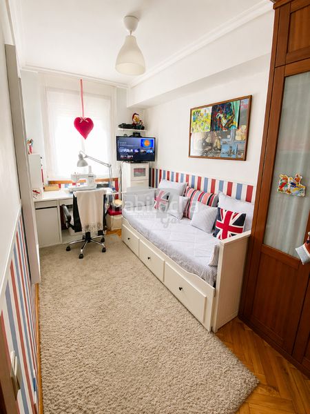 Foto a8eca80e-875f-4122-841b-ef9ee2de9904. Piso en Coia Vigo
