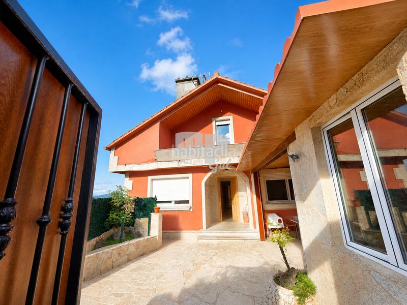 Foto 1a2b6d40-73e6-46d3-8f3a-527949430245. Chalet avec chauffage parking dans Redondela