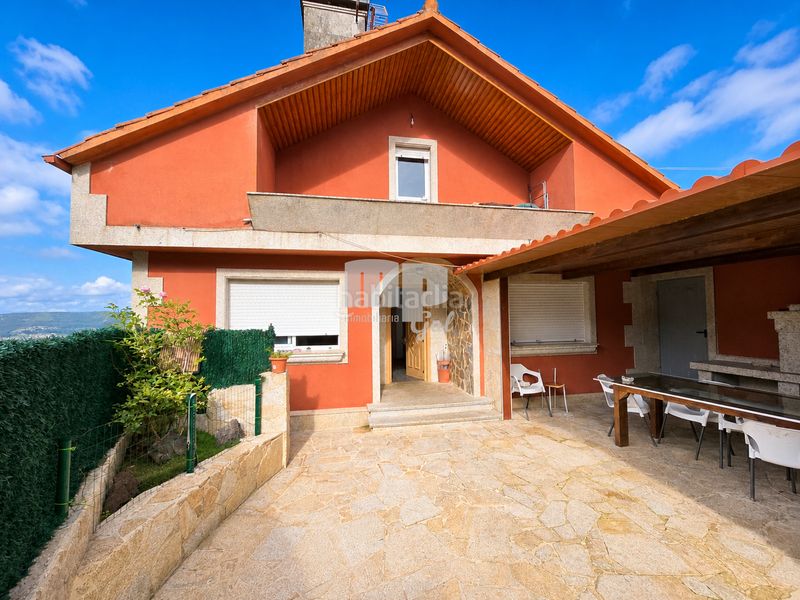 Foto 4689cfe1-6231-47eb-95bd-e3e065e00a0e. Chalet avec chauffage parking dans Redondela