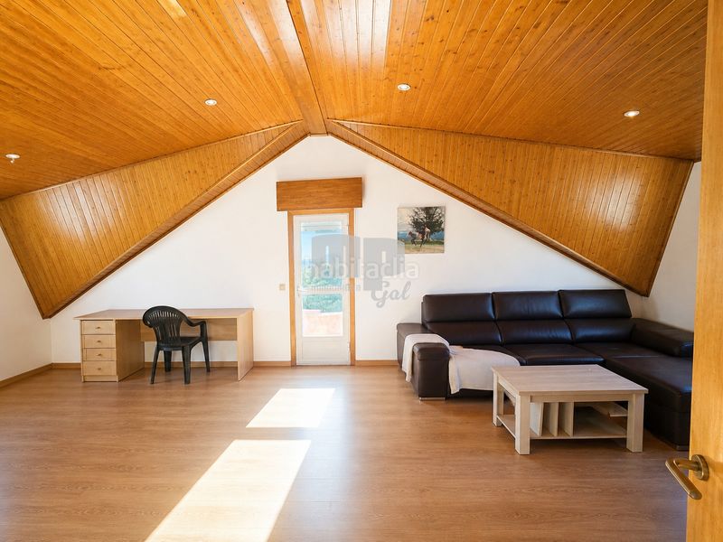 Foto ac50caf7-68b0-40d9-b6ab-78dd113e6e3e. Chalet avec chauffage parking dans Redondela