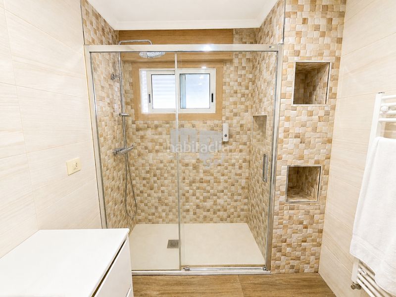 Foto bcb8129b-c535-4904-9863-d05d9f3197c6. Chalet avec chauffage parking dans Redondela