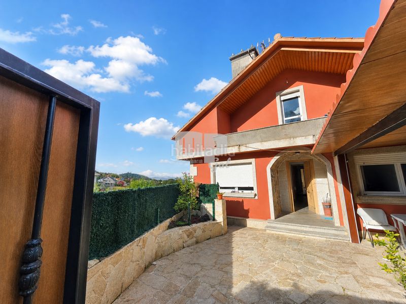 Foto c11b8d87-5d23-428b-a90e-918053d42f81. Chalet avec chauffage parking dans Redondela