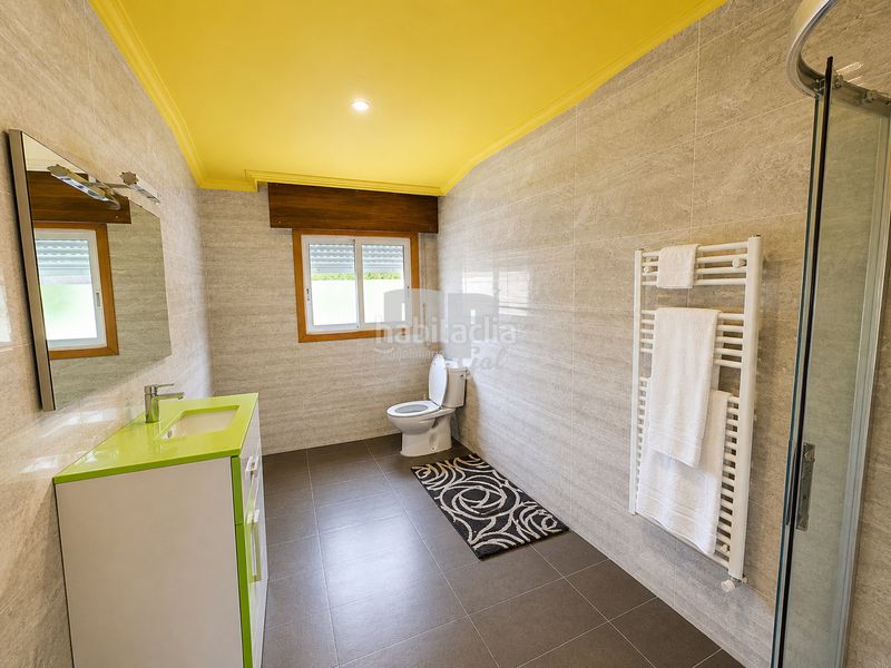 Foto dd3018df-63ee-4b90-bc8a-f123ea606cbc. Chalet avec chauffage parking dans Redondela