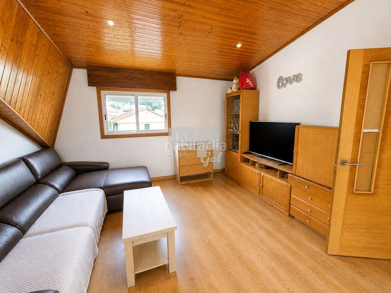 Foto f1a65bbe-9b93-43c2-a7bb-e7a7c86bd351. Chalet avec chauffage parking dans Redondela