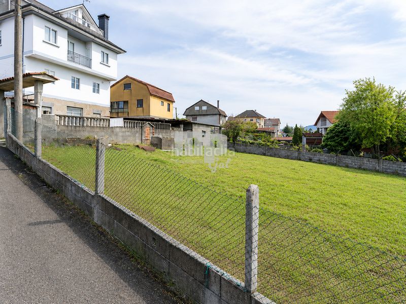 Foto c8f1573f-9c70-4c2a-b47c-4e714a19d2ad. Terreny residencial a Valadares - Beade Vigo