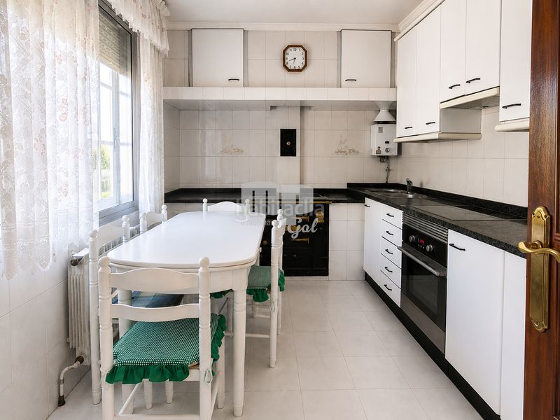 Foto 7549ddb9-9886-46d5-948b-29686d19141d. Chalet en Mondariz