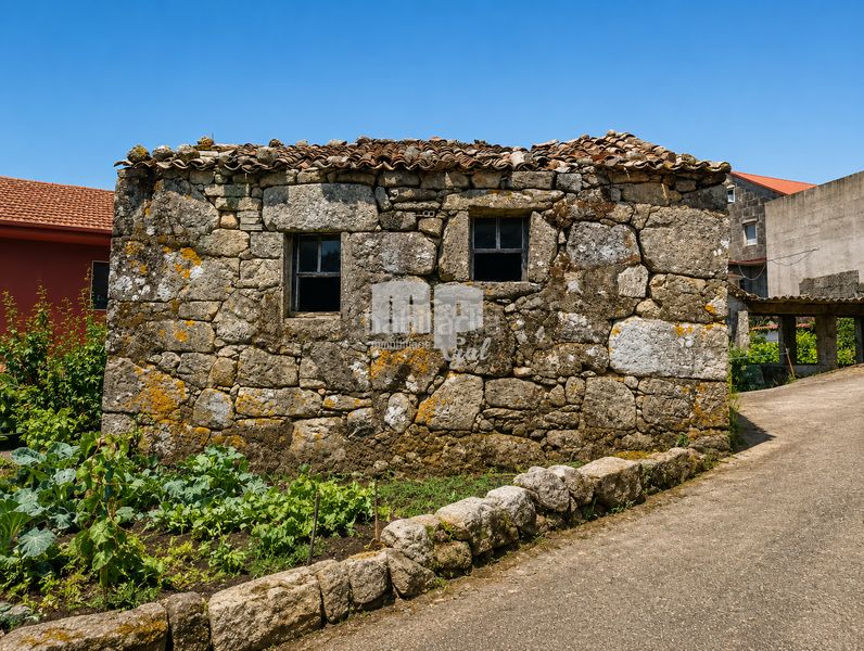 Foto 1badca00-709f-4961-865e-9449d3900815. Masia a Chandebrito Nigrán