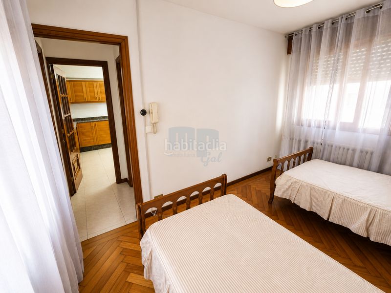 Foto c9142cb3-6bf6-4ab0-a715-9abba7d08275. Pis amb calefacció aparcament a travesía de Vigo - san xoán Vigo