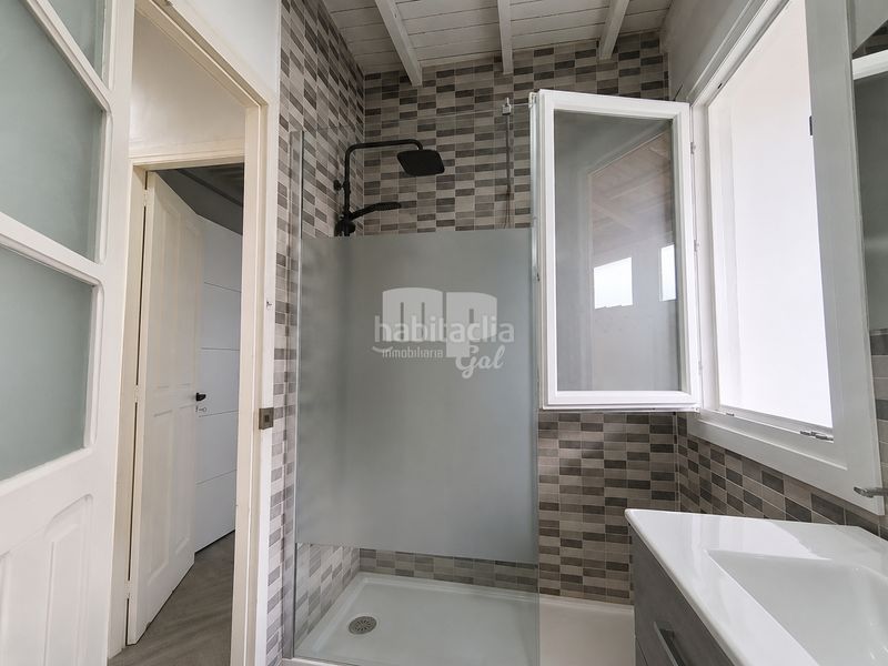 Foto eb5aba8c-578d-4484-893d-4e0c03da6164. Casa adossada amb calefacció a Teis Vigo