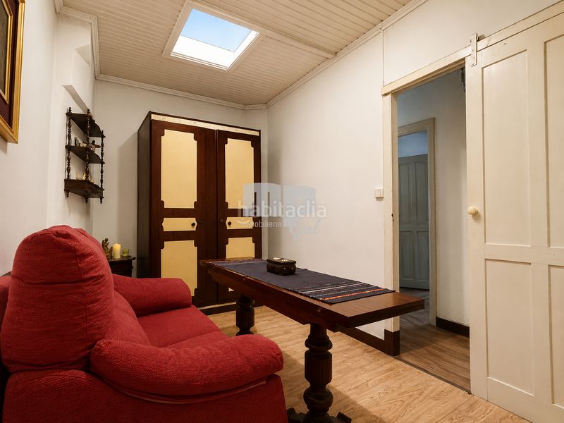 Foto d634dbad-8a58-4171-aa15-6a7b176336e5. Casa adossada a Redondela