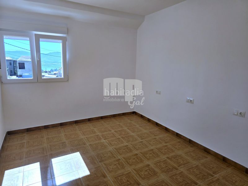 Foto 33ca7181-4eff-4efc-88bd-2abd53c5bbe3. Chalet en Vilaboa