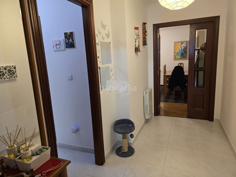 Foto 0973d452-fa93-40d2-b95c-7381b8d0d560. Etagenwohnung mit heizung pool in Mos