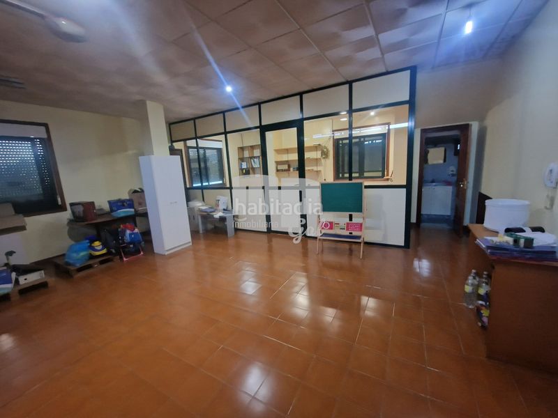 Foto 0b8980fe-4025-402c-b201-2671db80ef43. Chalet with fireplace heating parking in Sardoma - Castrelos Vigo