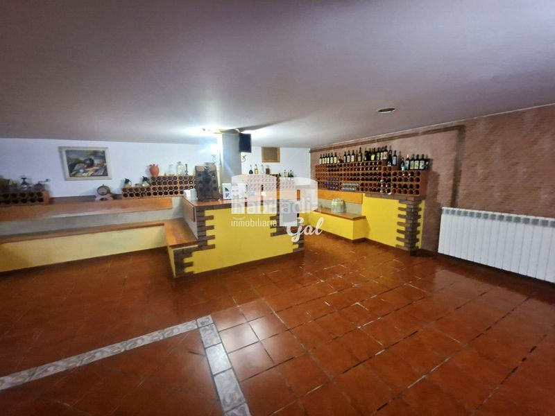 Foto 35d45adb-e832-4eff-a5ad-75a53581d317. Chalet with fireplace heating parking in Sardoma - Castrelos Vigo